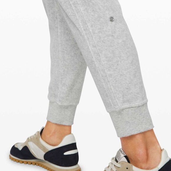 lululemon Warm Down Velour Jogger • Size 4 • Heathered Light Grey - Picture 7 of 8